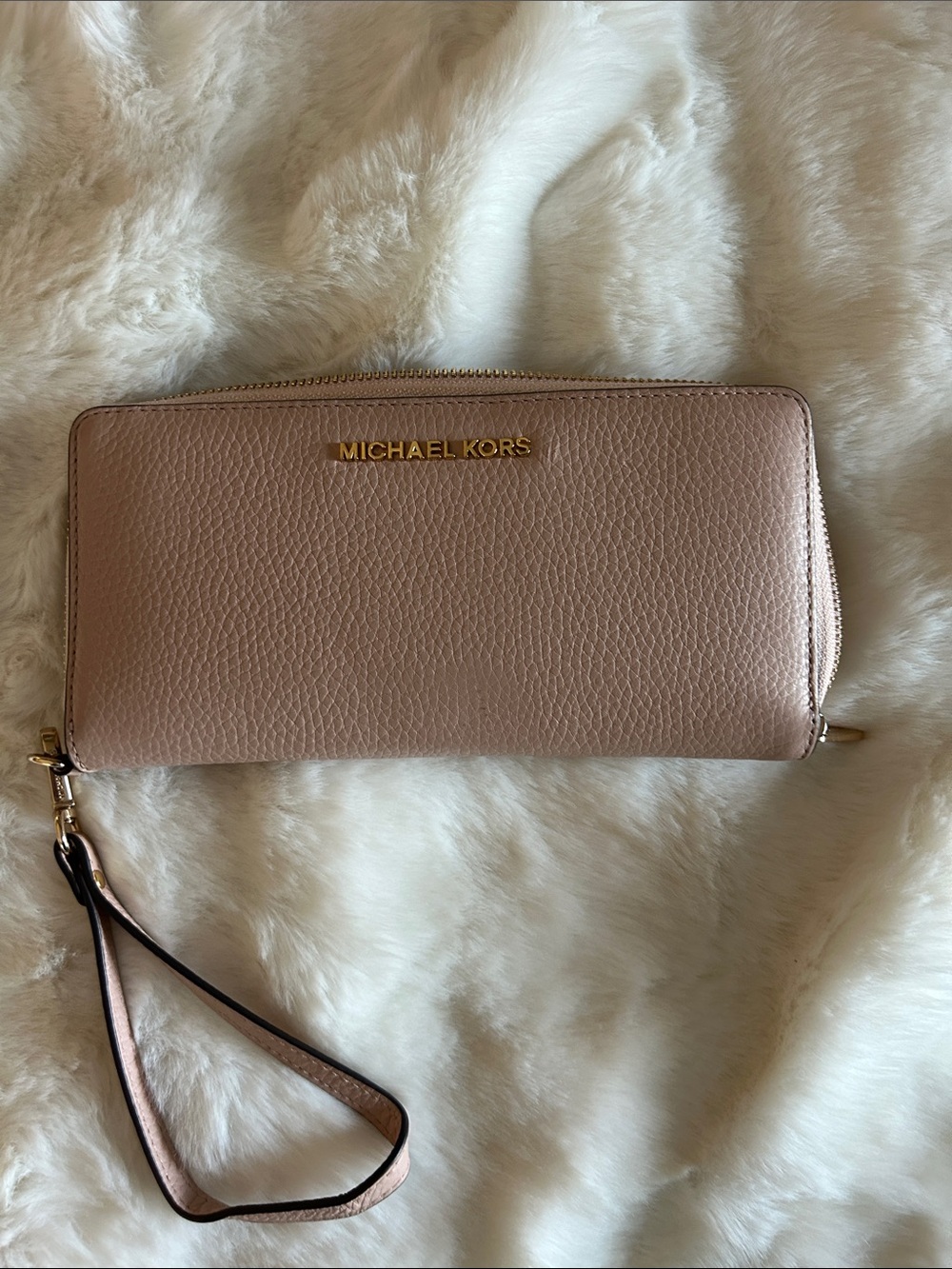 MICHAEL KORS Pink Pebbled Leather Zip Wristlet Wallet - Picture 3 of 6
